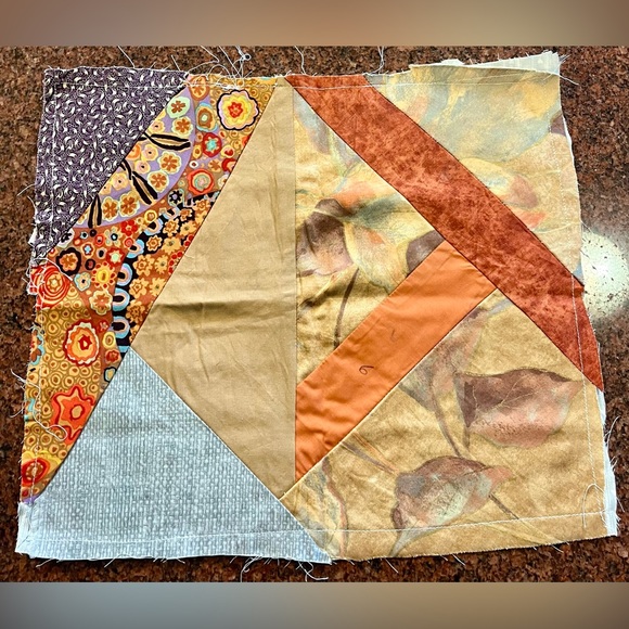 Colorful Patchwork Quilt Pieces and vintage patchwork pillowcase - Picture 9 of 9